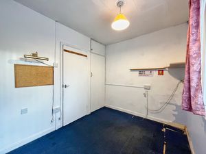 Photo 35- click for photo gallery